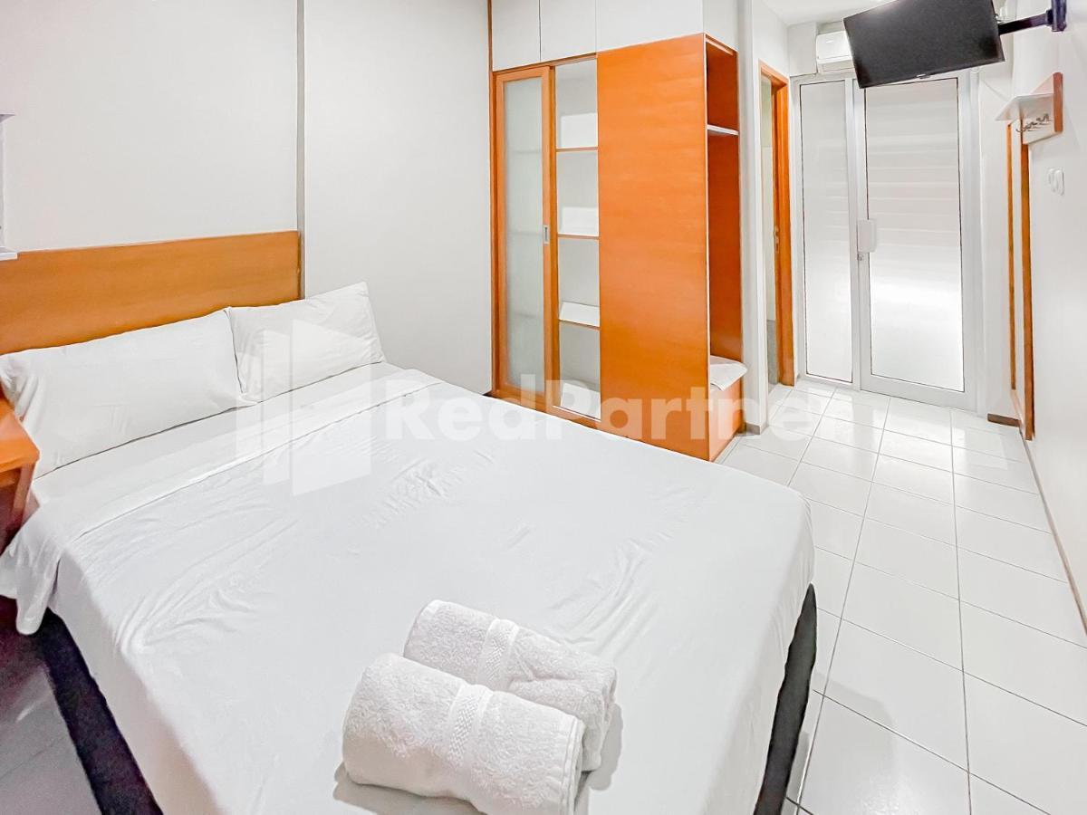 Sang Surya Guesthouse Syariah Near Rs Hasan Sadikin Mitra Reddoorz Bandung Exterior foto