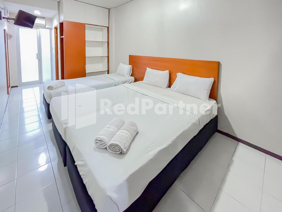 Sang Surya Guesthouse Syariah Near Rs Hasan Sadikin Mitra Reddoorz Bandung Exterior foto